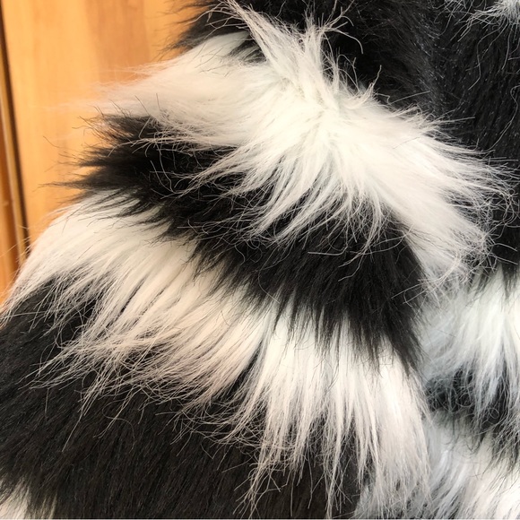 Forever 21 Faux Fur Striped Jacket - Picture 6 of 13